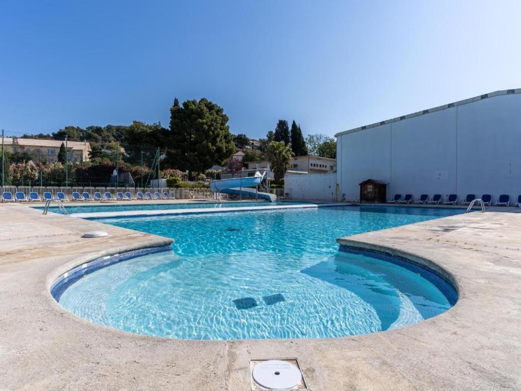 Joli T2 Proche Plage Dans Residence Ла Лонд-ле-Мор Екстериор снимка